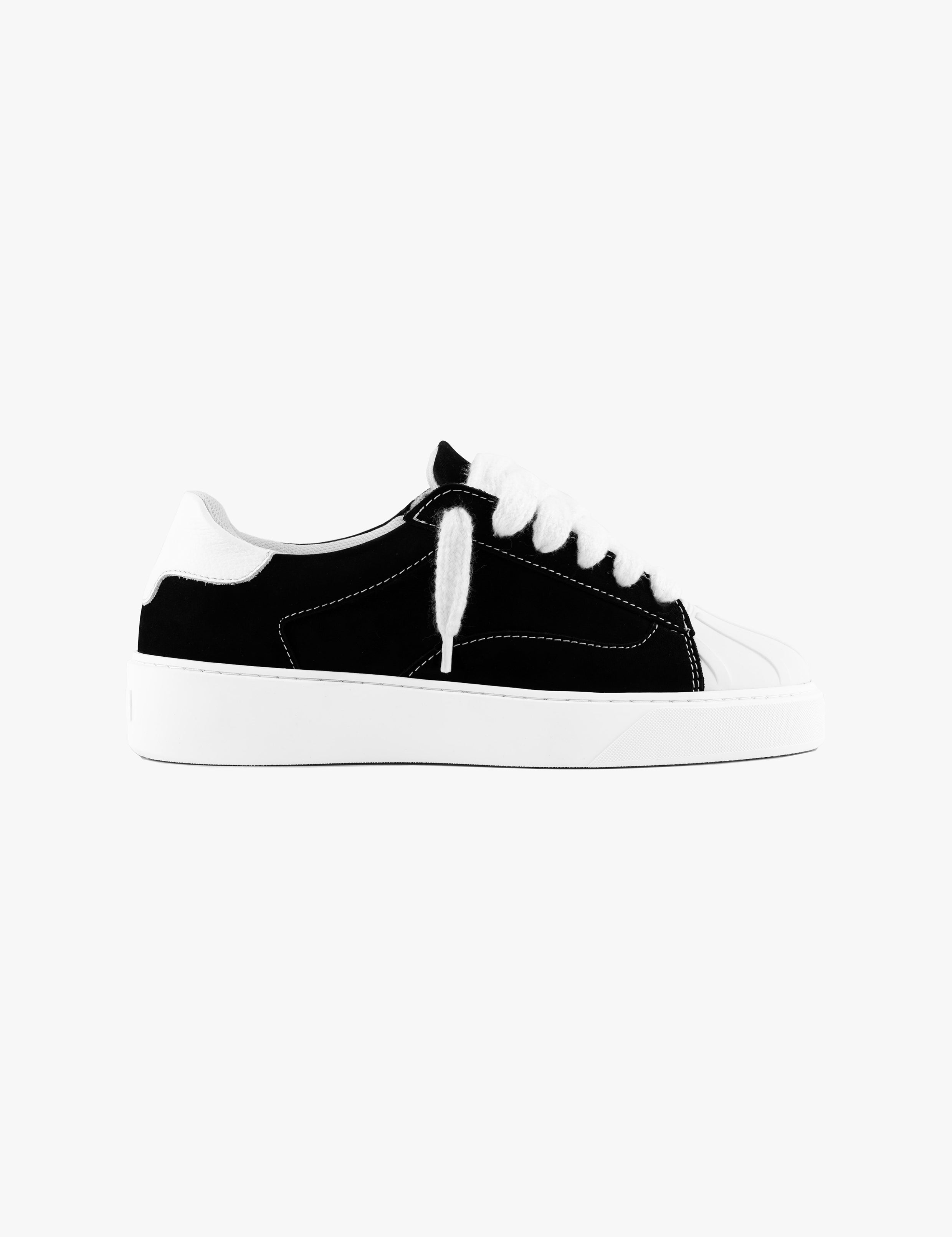 numeriś-eclipse-nero-side-profile-british-luxury-sneakers