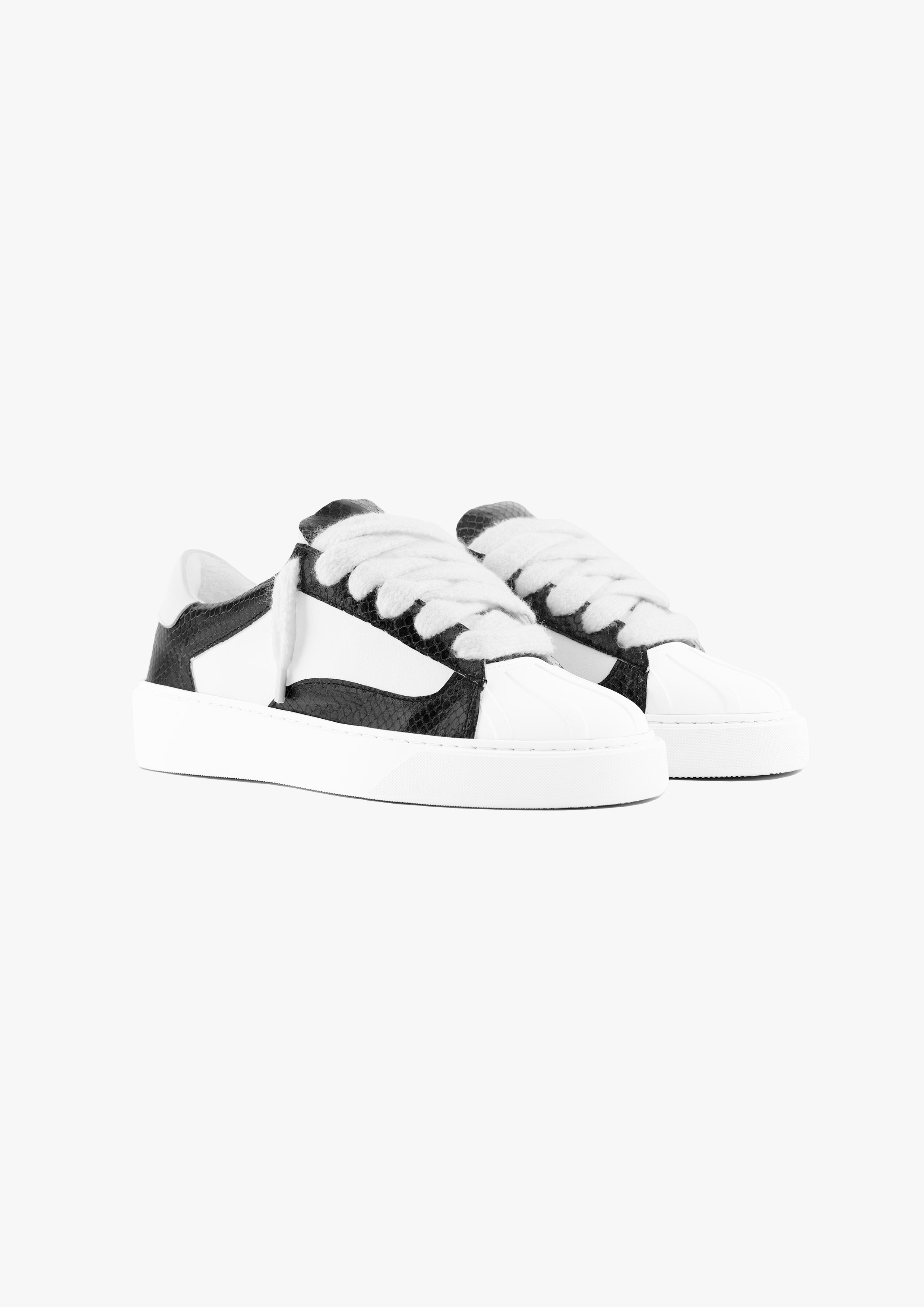 numeris-eclipse-python-black-two-side-profile-british-luxury-sneakers
